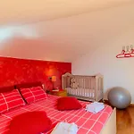 Nyaraló Aurora By Interhome Colico